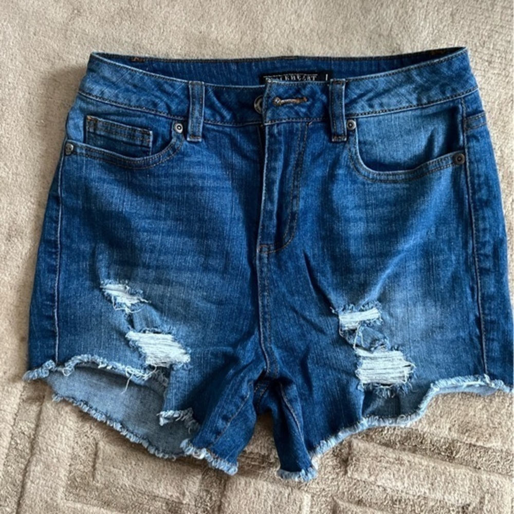 Jean‎ shorts